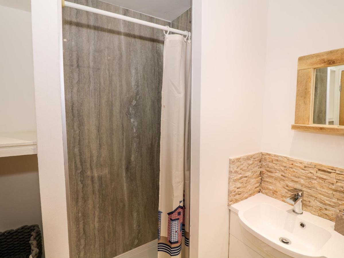 Bay View Villa Holyhead Ngoại thất bức ảnh